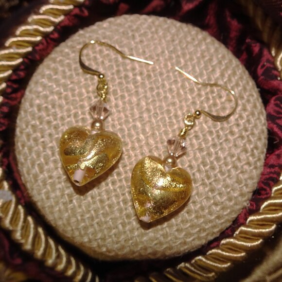 Hand-crafted drop earrings from Czech hearts in four stylish colors - Picture 11 of 12